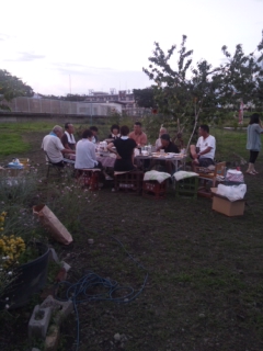 畑で飲み会